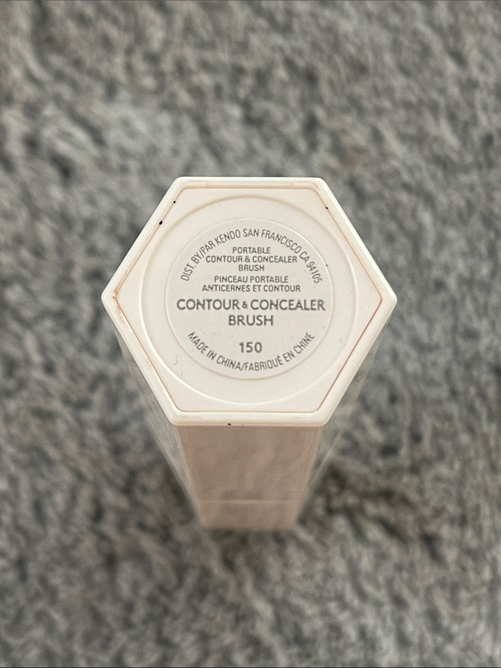 Fenty Beauty Portable Contour & Concealer Brush 150 - Picture 4 of 5
